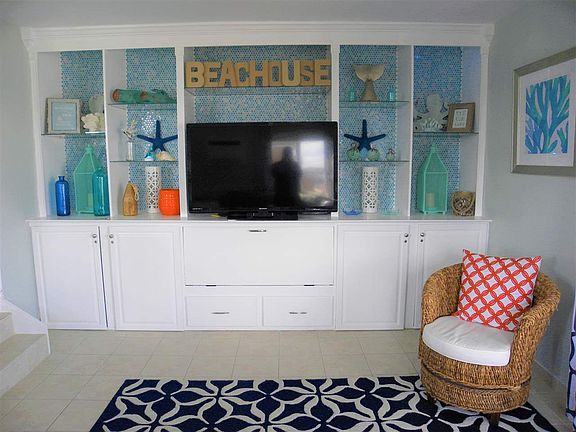 5th image of 363 43rd Pl APT 4