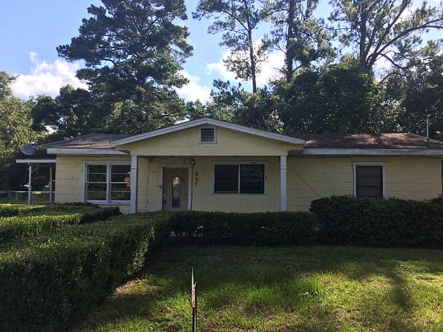1st image of 907 Mystic St