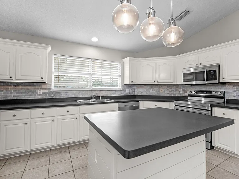 2081 Seagrape Dr — Photo 20