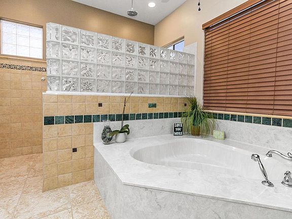 5th image of 7756 N Pueblo Cir