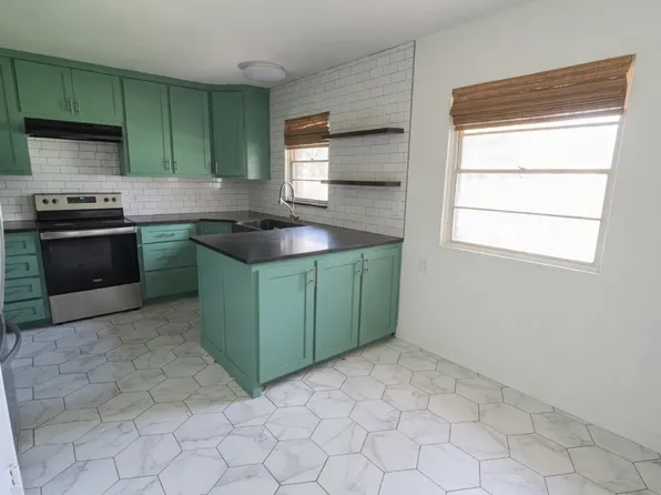 4904 Odessa Ave, Fort Worth, TX 76133