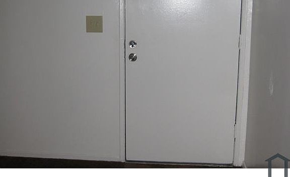 5th image of 272 W 11th St