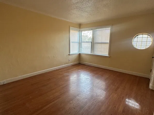 5860-5862 Christy Blvd #A, Saint Louis, MO 63116