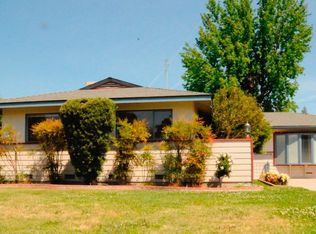 1354 Stillman St, Selma, CA 93662