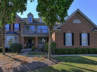 113 Bridle Path Ln, Fox River Grove, IL 60021