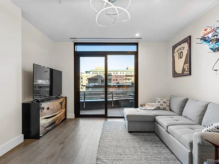 1901 Wazee St #310 — Photo 21