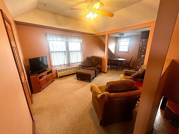 2nd floor living room 