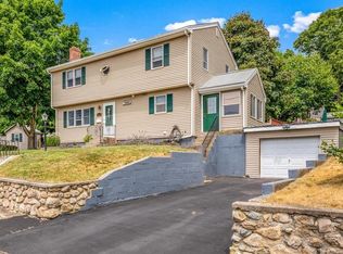 112 Hanian Dr, Weymouth, MA 02189