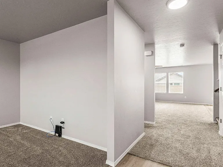 16888 Courtney Way — Photo 6