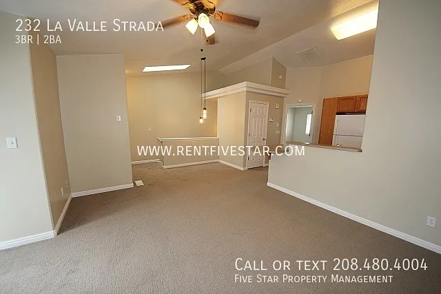 232 La Valle Strada — Photo 5