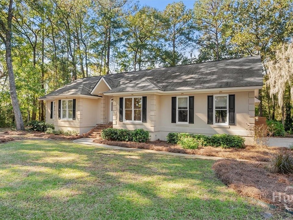 1st image of 300 Montauk Drive