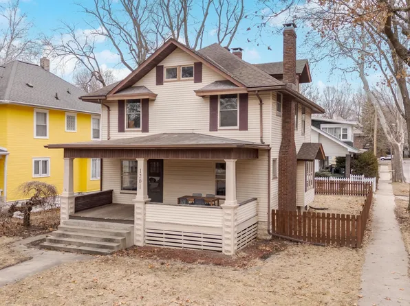 1201 Fell Ave, Bloomington, IL 61701