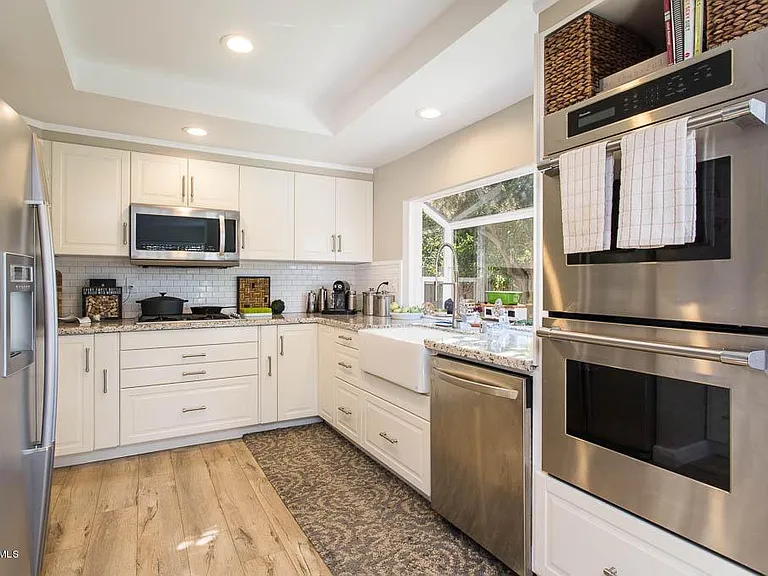 460 Phlox Ct — Photo 4