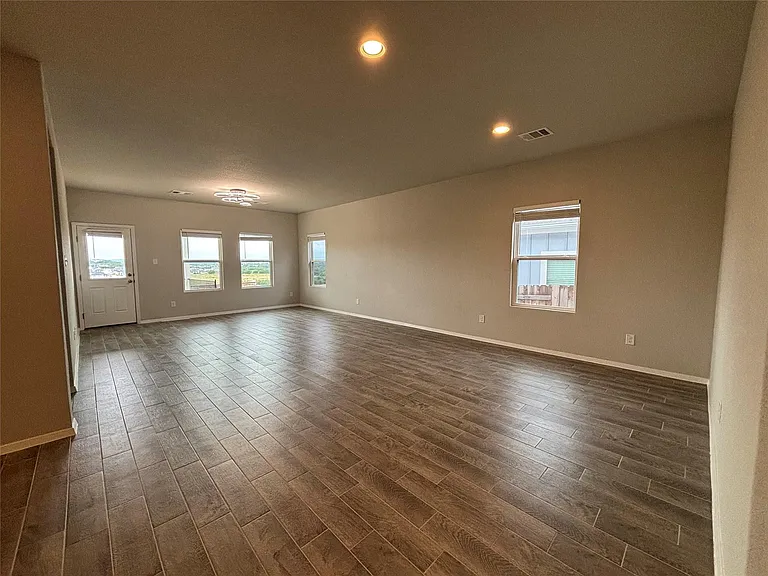 11616 Comano Dr — Photo 5
