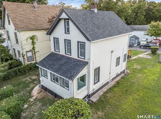 634 Newhall St, Hamden, CT 06517