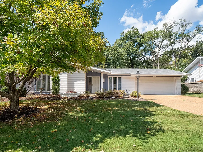 Pepperwood Dr — Photo 2