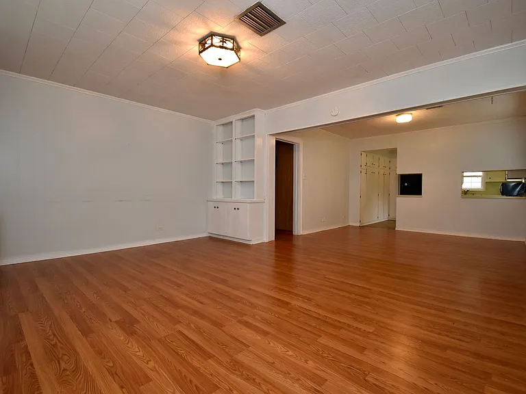 708 Tech Dr — Photo 24
