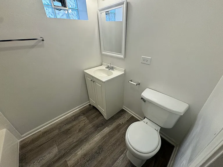 5336 W Madison St #2 — Photo 6