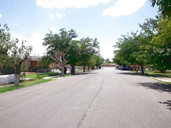 5th image of 333 Maricela Dr