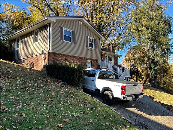 2nd image of 1507 Nancy St
