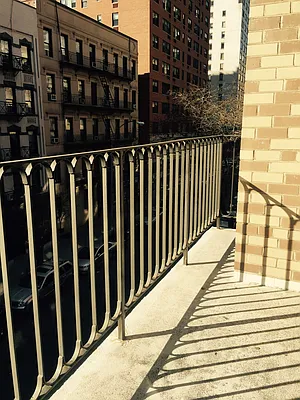 Rented by Metropolis Real Estate of Manhattan | media 35