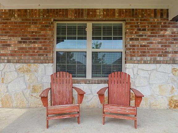 4th image of 30233 Creekside Dr