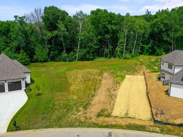 1626 NEWBRIDGE LANE #Lt3, Oconomowoc, WI 53066