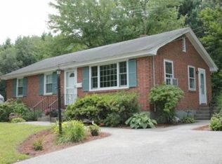 9 Dunshire Dr, North Chelmsford, MA 01863