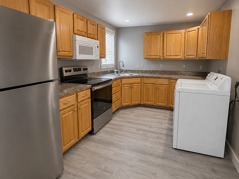 71 1/2 73 Walnut St #101 — Photo 8