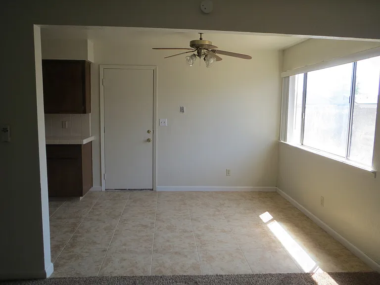 3382 Claremont Ave — Photo 3