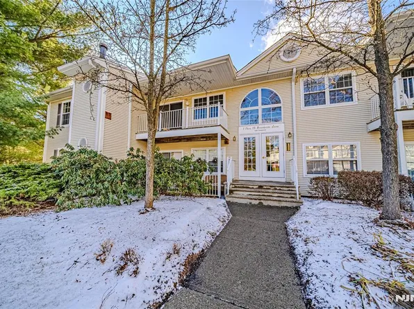 9 Brookside Ln #8721, Mount Arlington, NJ 07856