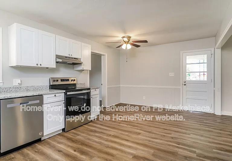 1603 W Mountain St — Photo 3