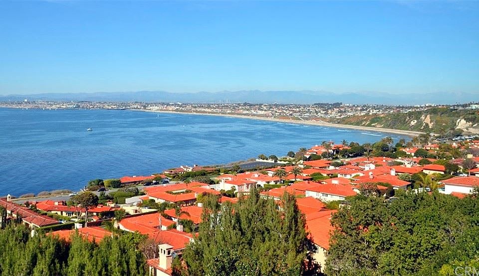1st image of 621 Palos Verdes Dr W