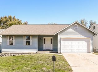 1233 Colby Dr, Saint Peters, MO 63376