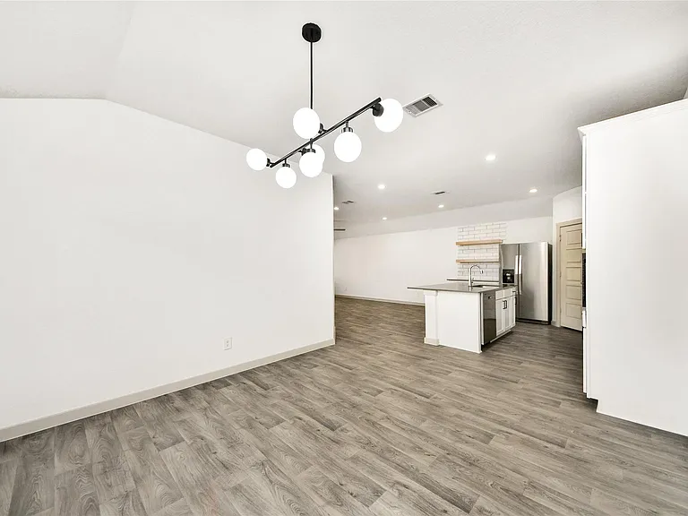 12918 Wempe Way — Photo 16