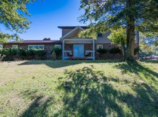 9028 State Route 162, Troy, IL