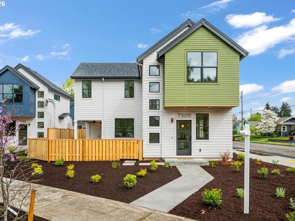 7305 N Willamette Dr, Portland, OR 97203