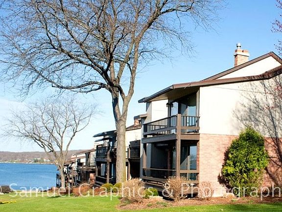 2nd image of 1070 S Lake Shore Dr #6-A2