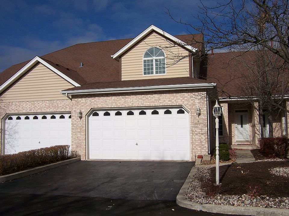 1st image of 6 Moorings Dr