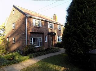 1327 Summit Dr, Charleston, WV 25302