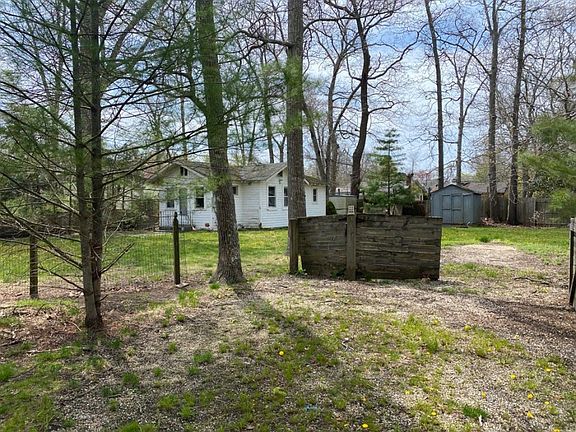 3rd image of 86 Woodland Dr