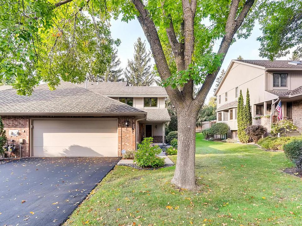 1st image of 1116 Hollybrook Dr