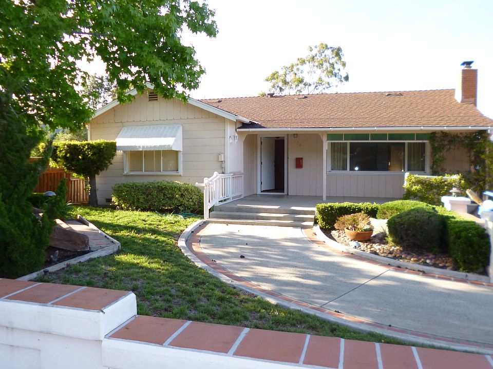 1st image of 258 Ramona Dr