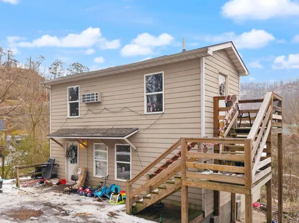 48 Davis St, Hazard, KY 41701