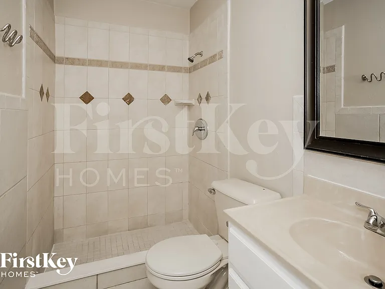 11310 NW 38th Pl — Photo 13