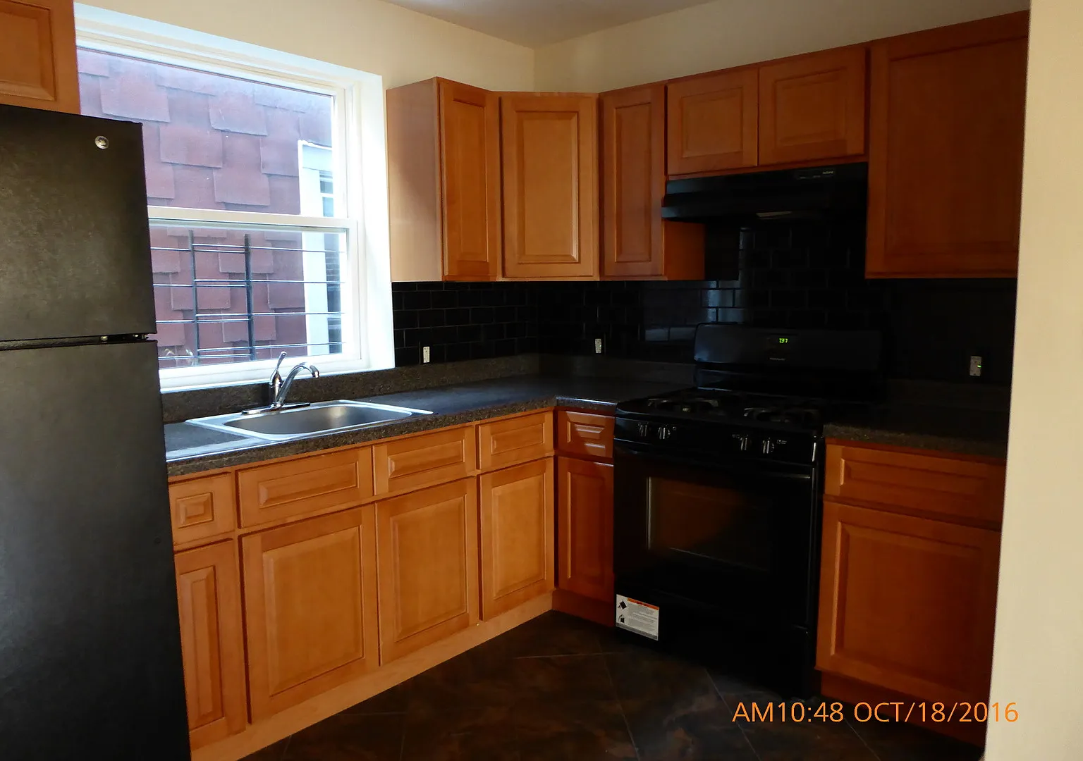 441 E 180 St — Photo 3