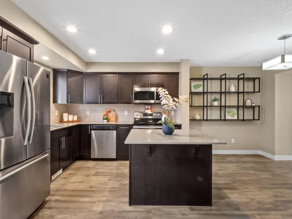 12809 203a St NW, Edmonton, AB T5S 0M6
