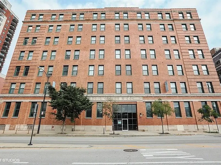 Carriage House Lofts — Photo 34
