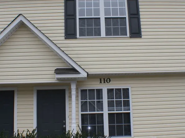 110 Cornerstone Pl, Jacksonville, NC 28546