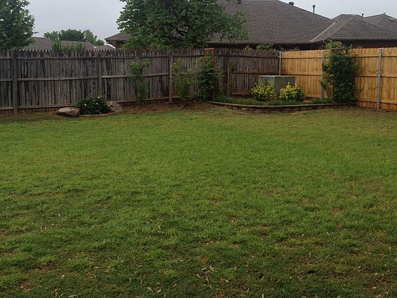 3rd image of 1408 NW 141st St